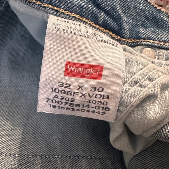 WRANGLER STRAIGHT LEG JEANS! 32 X 30 - Picture 4 of 5